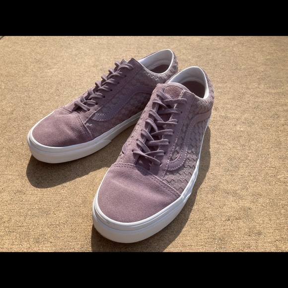 Lavender Suede checkerboard Vans size 5.5 men’s / 7 women’s. - Picture 2 of 3